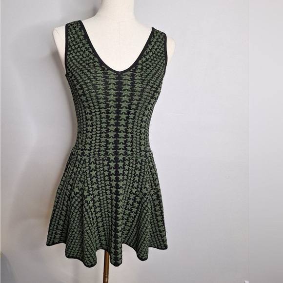 Torn by Ronny Kobo star print dress - Picture 2 of 7